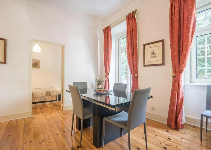 Appartamento 3 Bedroom In Sacadura Cabral