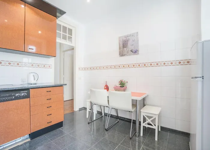 3 Bedroom In Sacadura Cabral Apartmán Lisboa