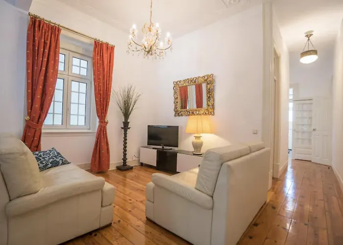 شقة 3 Bedroom In Sacadura Cabral *