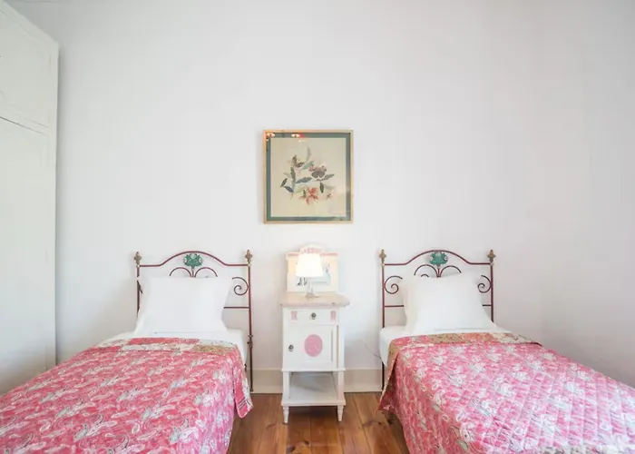 3 Bedroom In Sacadura Cabral *